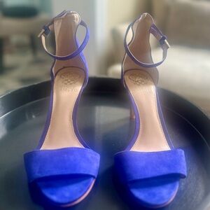 Vince Camuto size 8.5 Women's Blue Suede Heels